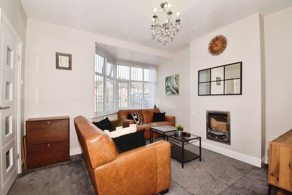 Property photo 3 of 15