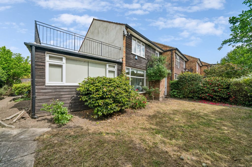 Property photo 3 of 4