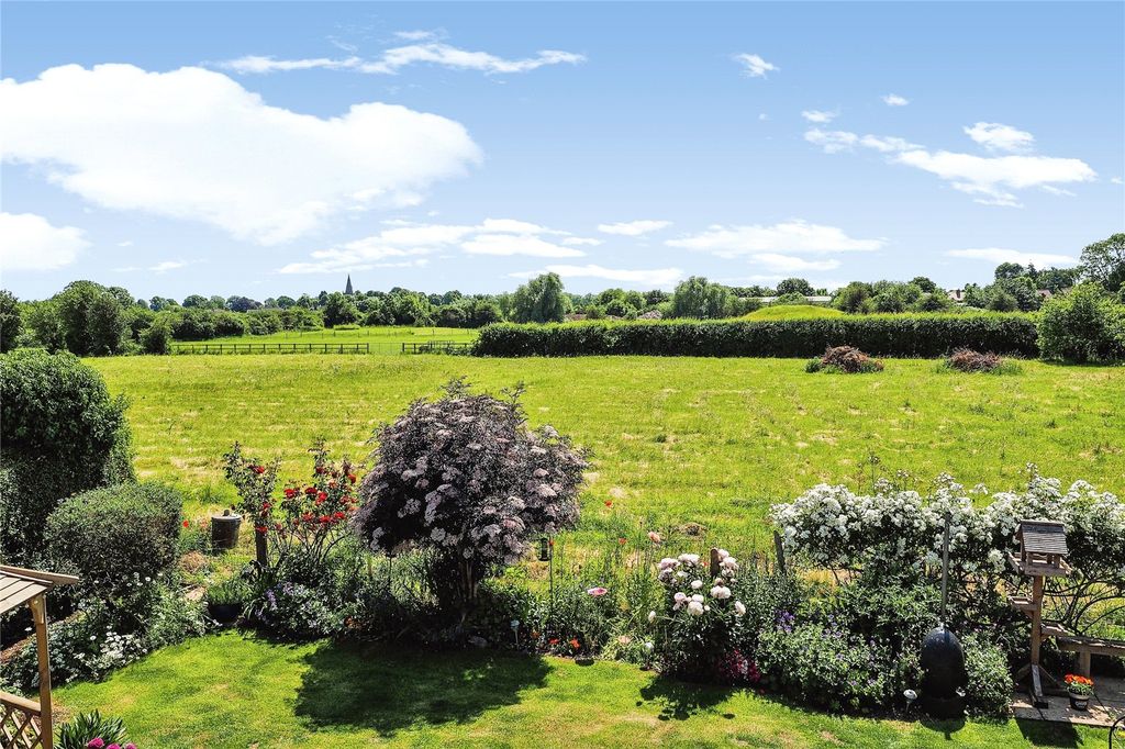 Property photo 2 of 18 Rear View