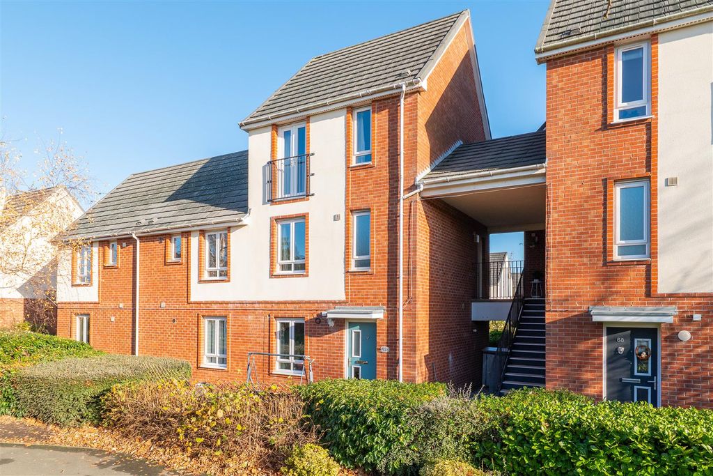 Property photo 1 of 13 Front External