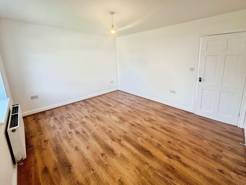 Property photo 2 of 19 2