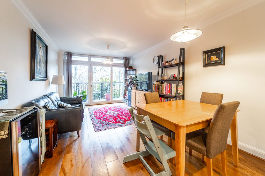 Property photo 3 of 12