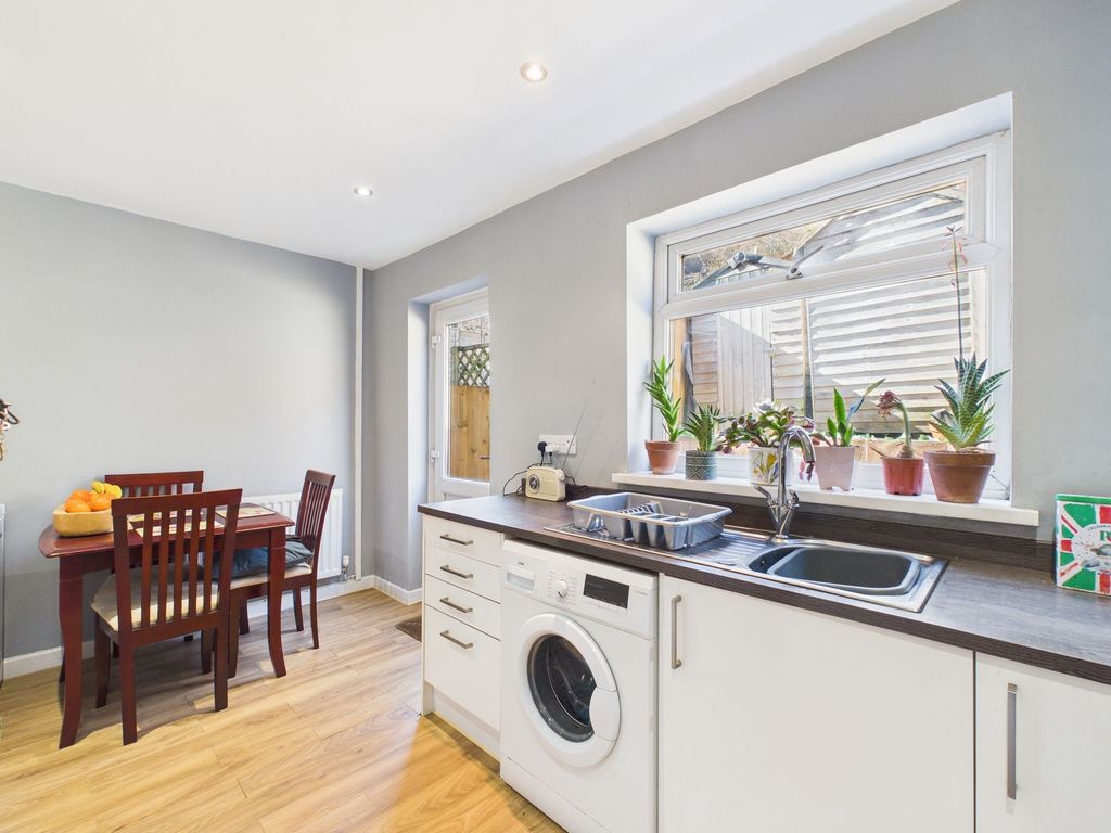 Property photo 3 of 24