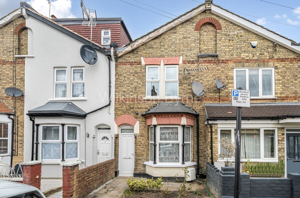 Property photo 1 of 12