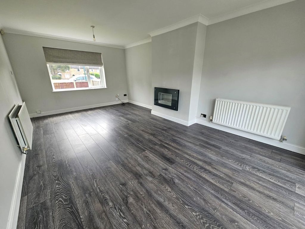 Property photo 3 of 16 Picture No. 03
