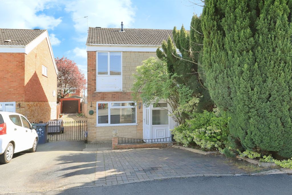 Property photo 1 of 17