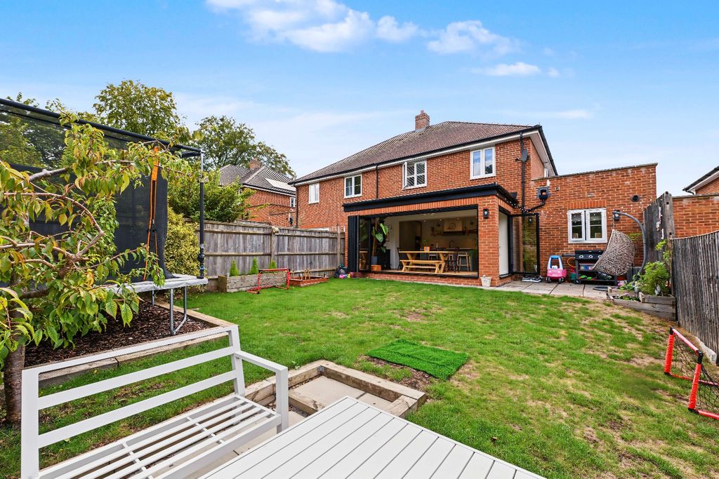 Property photo 2 of 26 4724512