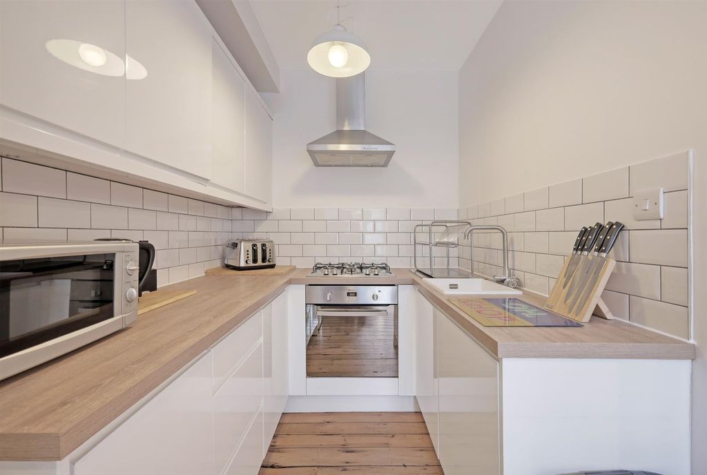 Property photo 3 of 13 3