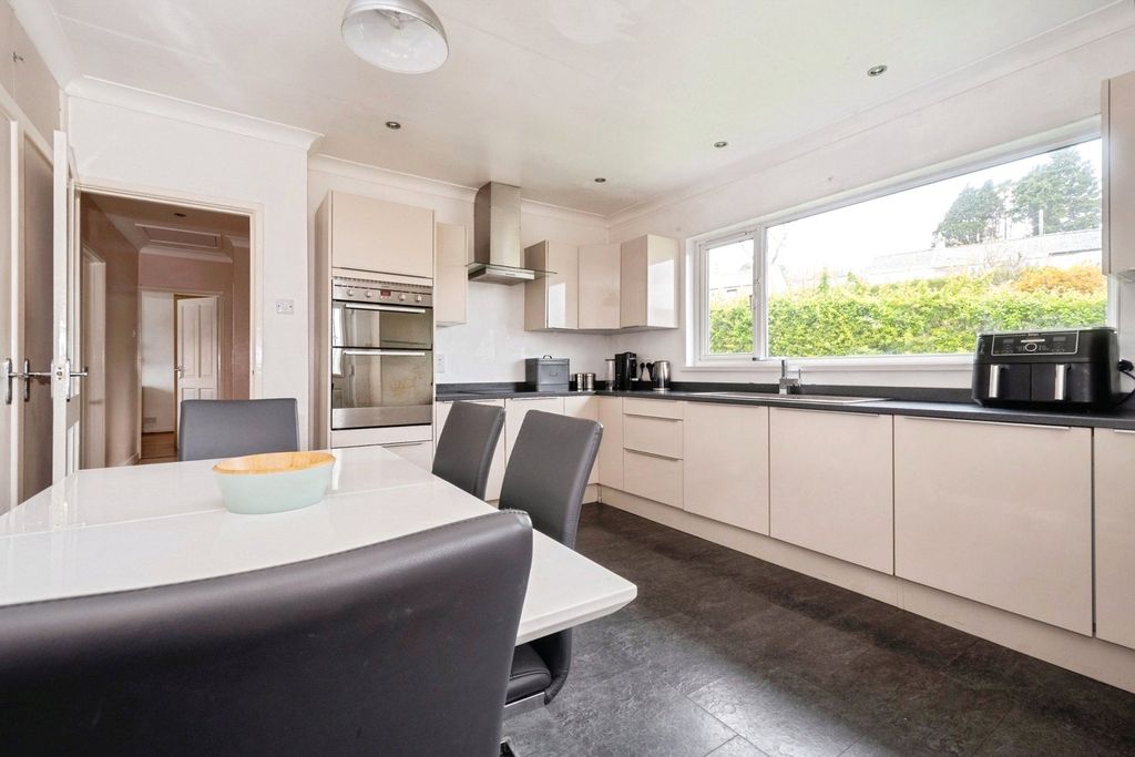 Property photo 3 of 14 Pbox-Img.Jpg
