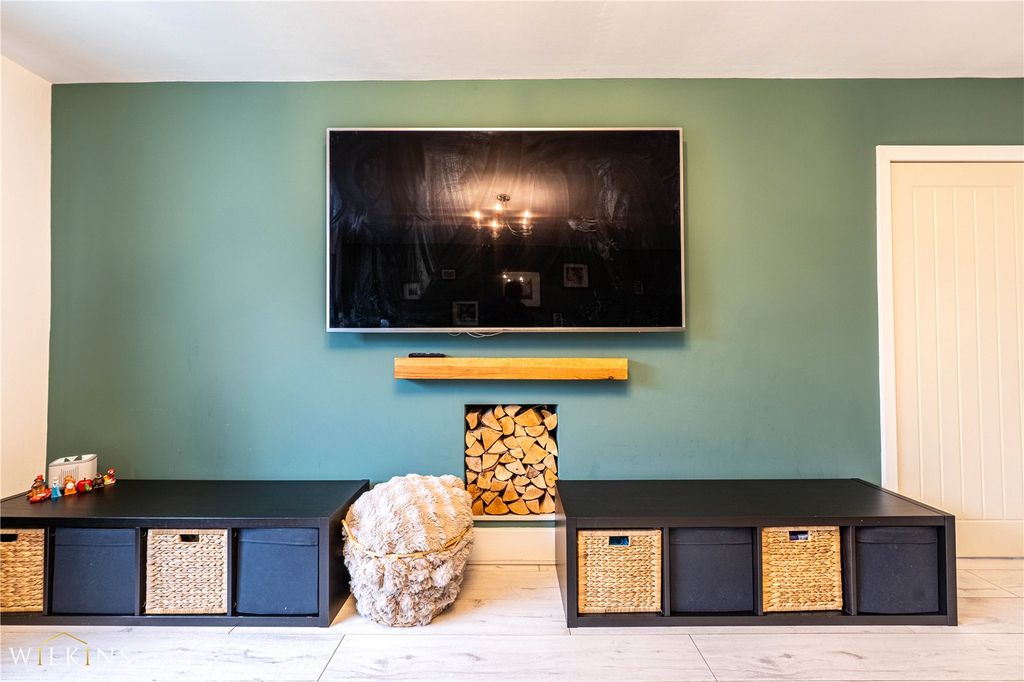 Property photo 3 of 23 Picture No. 23