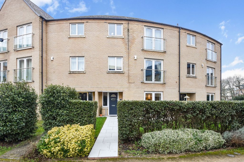 Property photo 1 of 23