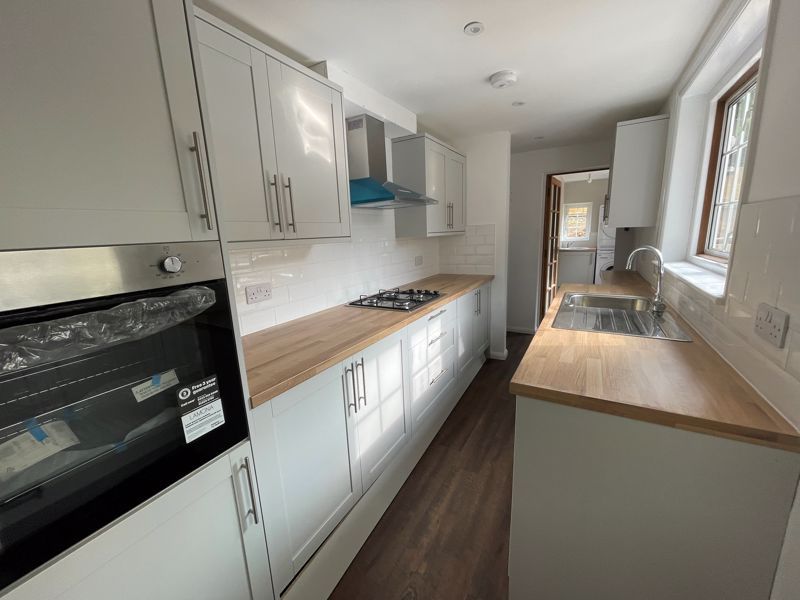 Property photo 2 of 16 Photo 3