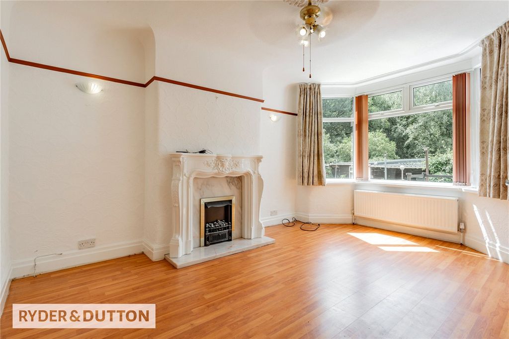 Property photo 3 of 37 Picture No. 23