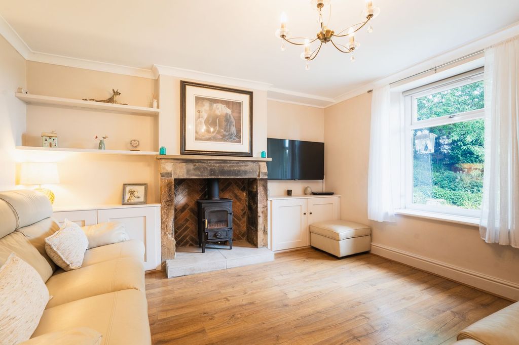 Property photo 2 of 48