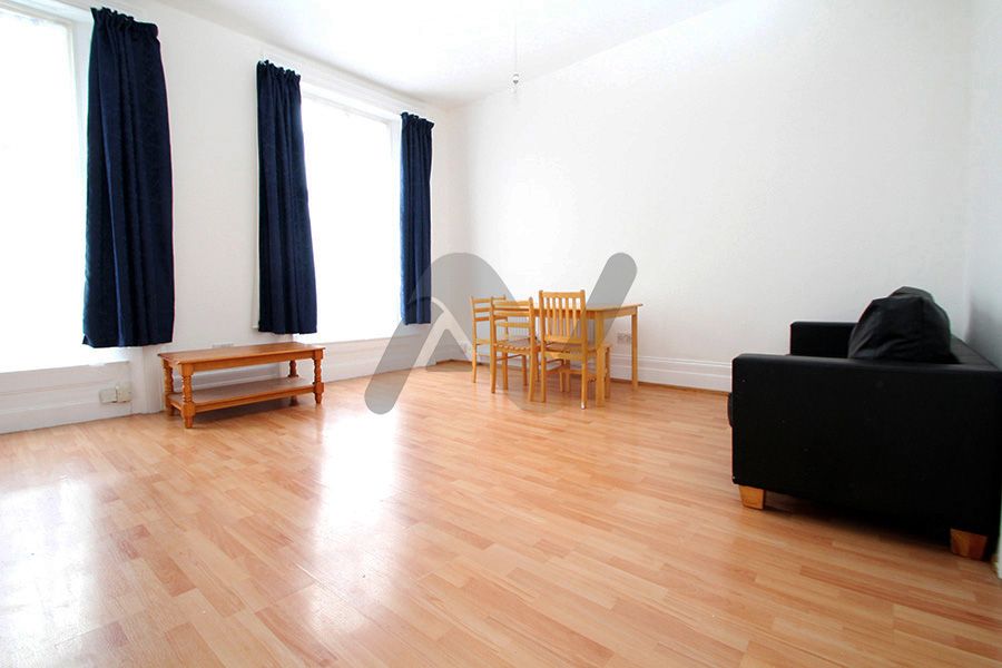 Property photo 2 of 5