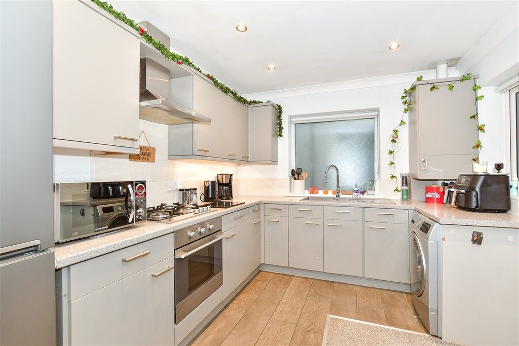 Property photo 3 of 17 Lounge/Kitchen/Diner