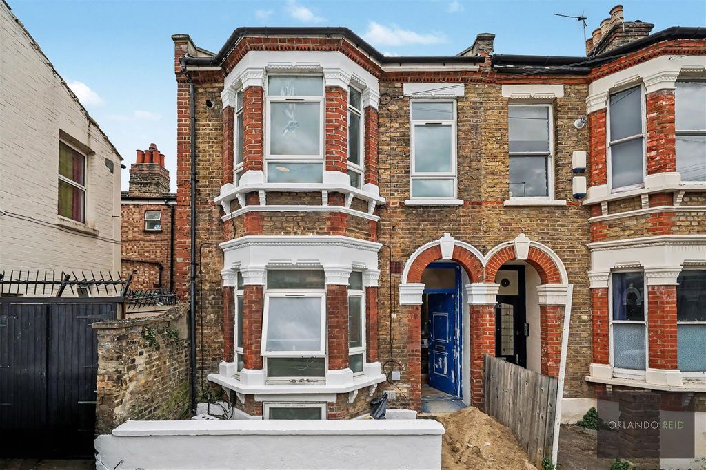 Property photo 1 of 11 32 Arlesford Road Sw9 9Jt-11.Jpg