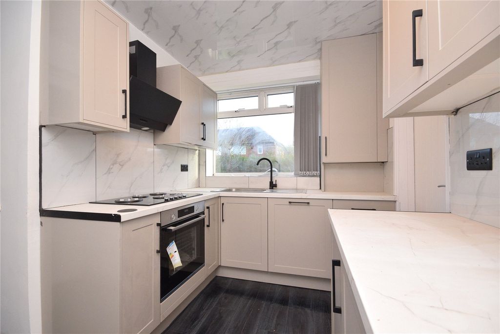 Property photo 2 of 12 Picture No. 09