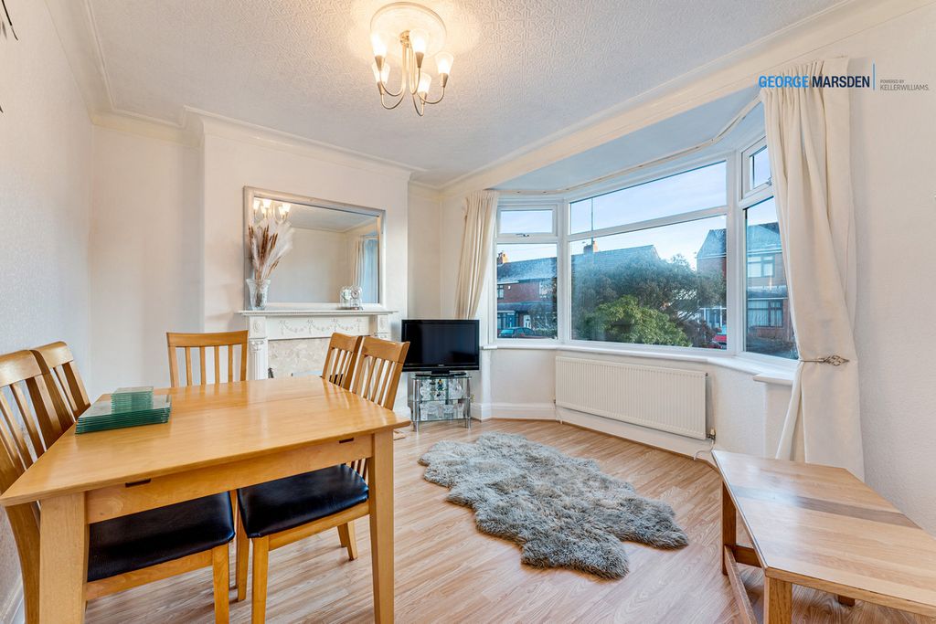 Property photo 3 of 35