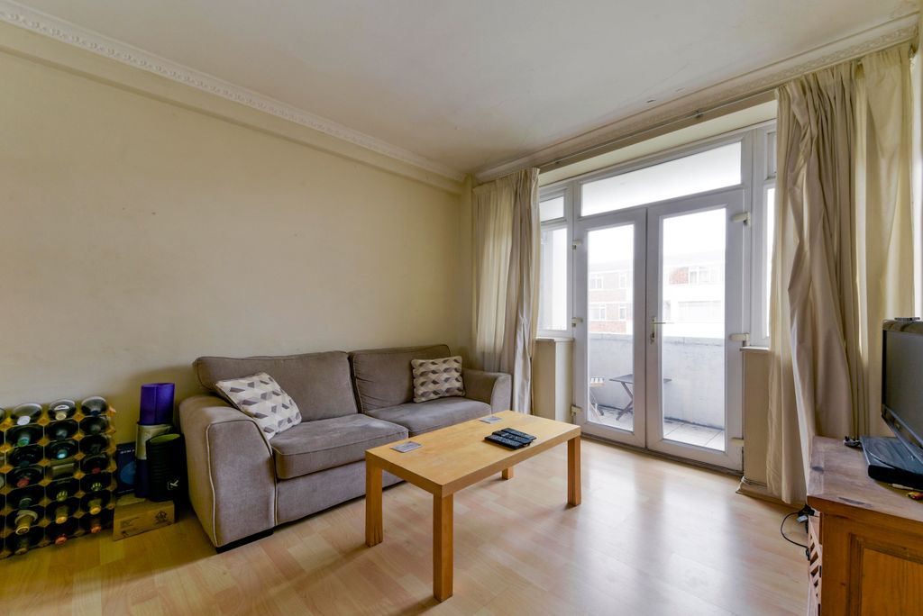 Property photo 2 of 9 Living Room