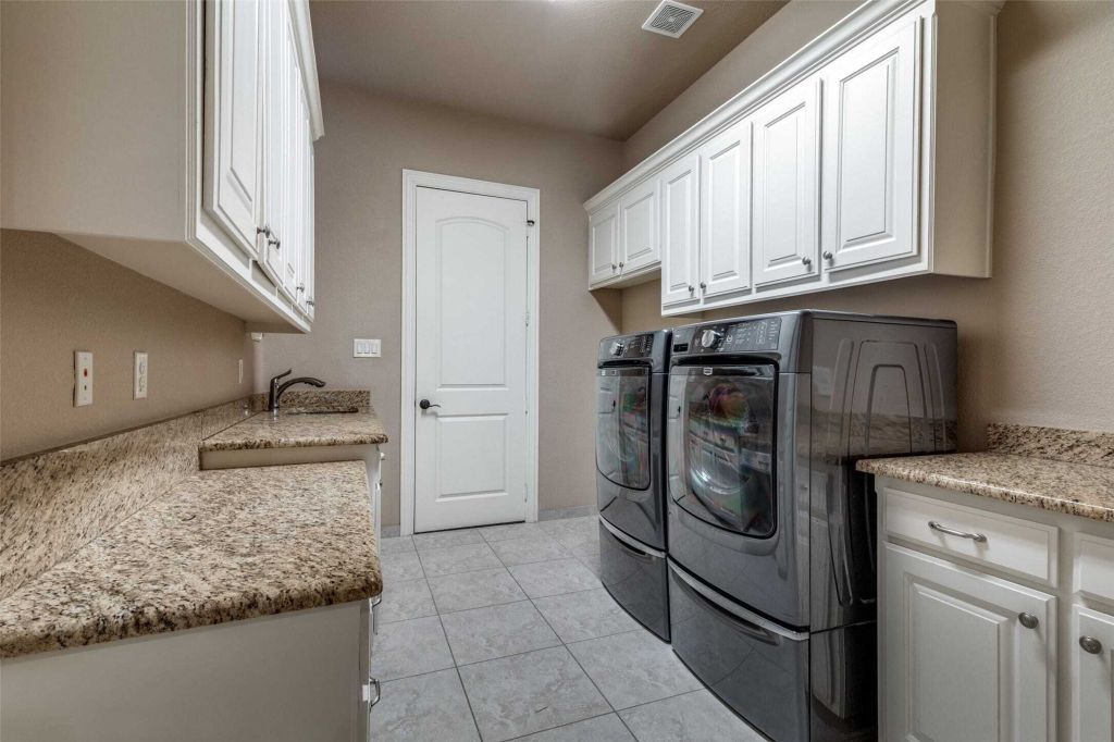 Property photo 2 of 2 <Alttext/>