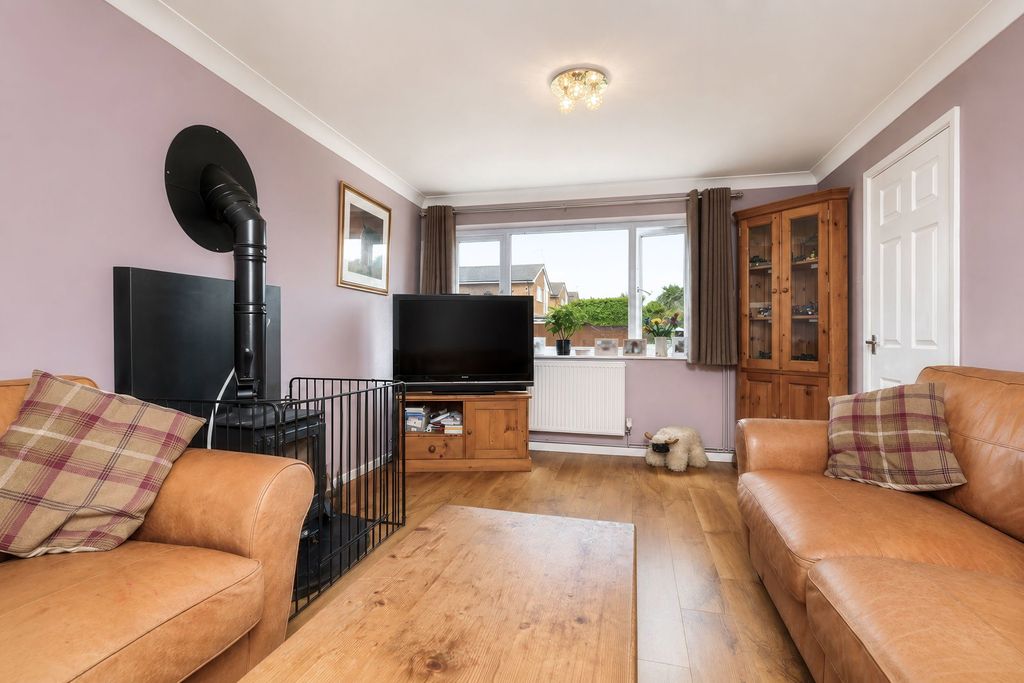 Property photo 2 of 12