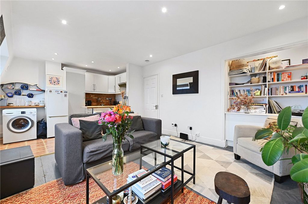 Property photo 3 of 10 Picture No. 02