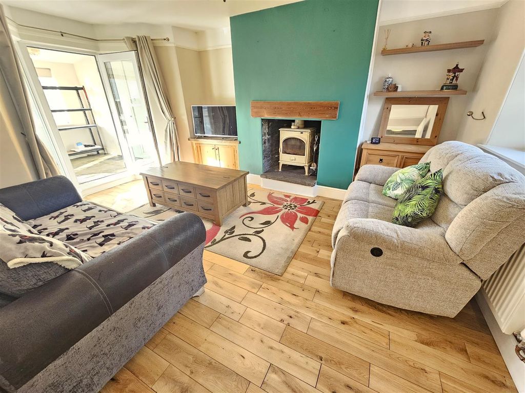 Property photo 2 of 30 Sitting Room.Jpg