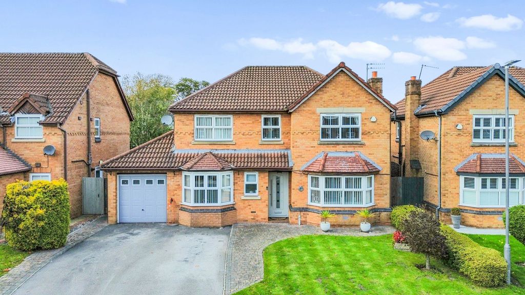 Property photo 1 of 51