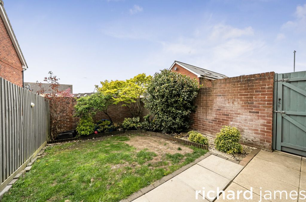 Property photo 2 of 13 Bef4Beb35Ca24c8Fb178Da73928F0E24