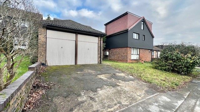 Property photo 2 of 16