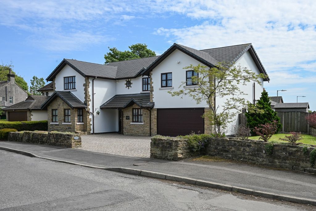 Property photo 1 of 53 4260122