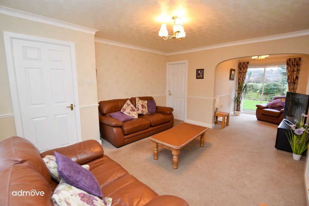 Property photo 2 of 21