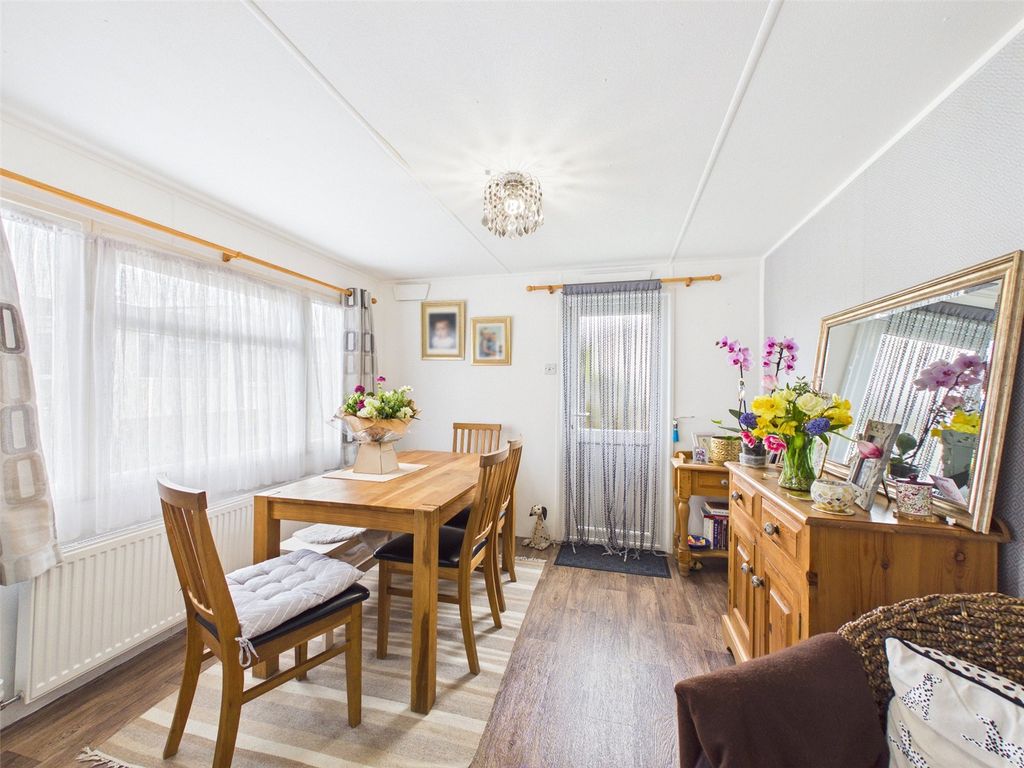 Property photo 3 of 11 Picture No. 08