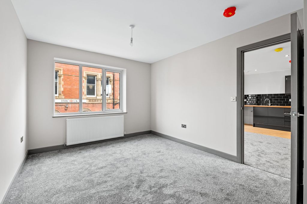 Property photo 3 of 5 Apartment 1 - Bank Street - In House Property Lettings - Bedroom