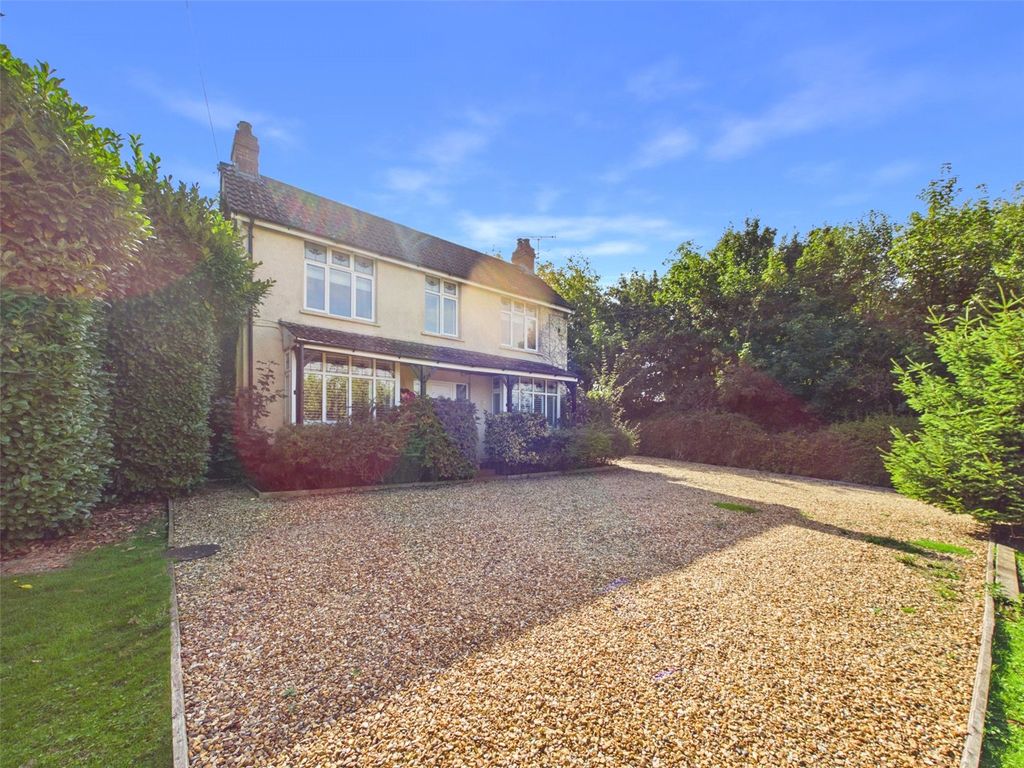 Property photo 1 of 21 Picture No. 05
