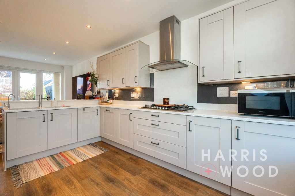 Property photo 2 of 47 4705235