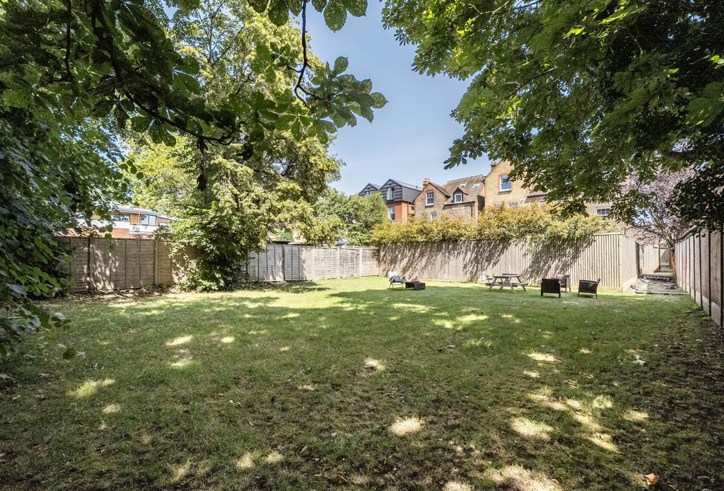 Property photo 3 of 9 1-6A39c071253c1-1...