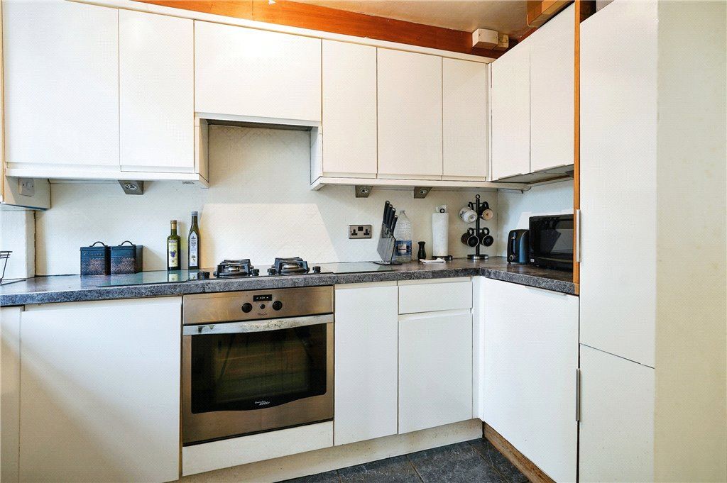 Property photo 3 of 15 Kitchen