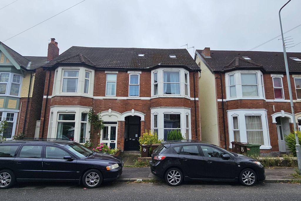 Property photo 1 of 2