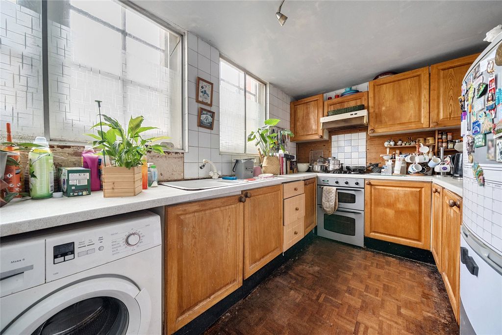 Property photo 2 of 22 Picture No. 08