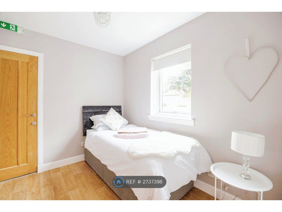 Property photo 3 of 6 Single Or Small Double