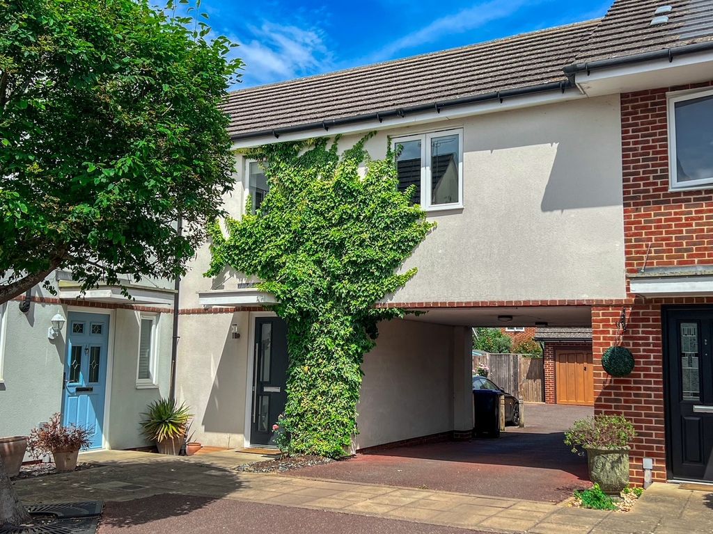 Property photo 1 of 34