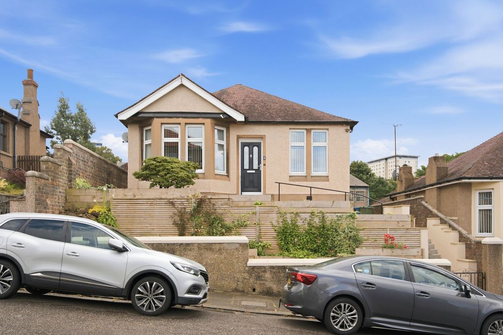 Property photo 1 of 28