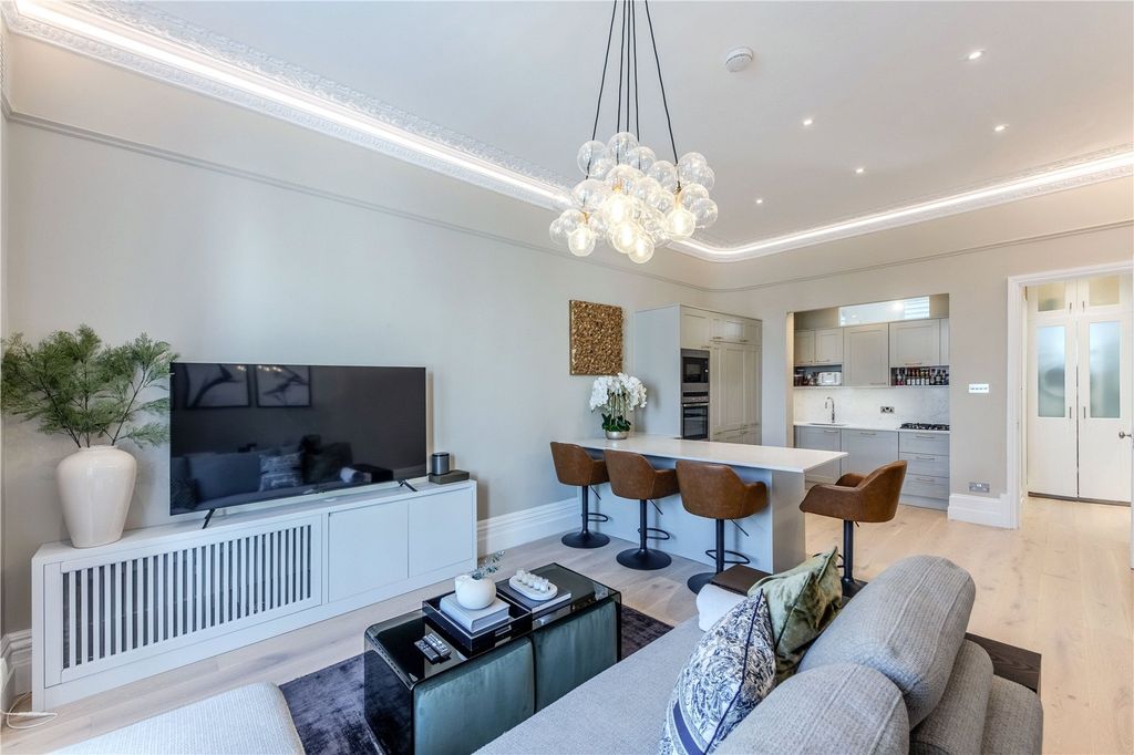 Property photo 1 of 16 Reception Room