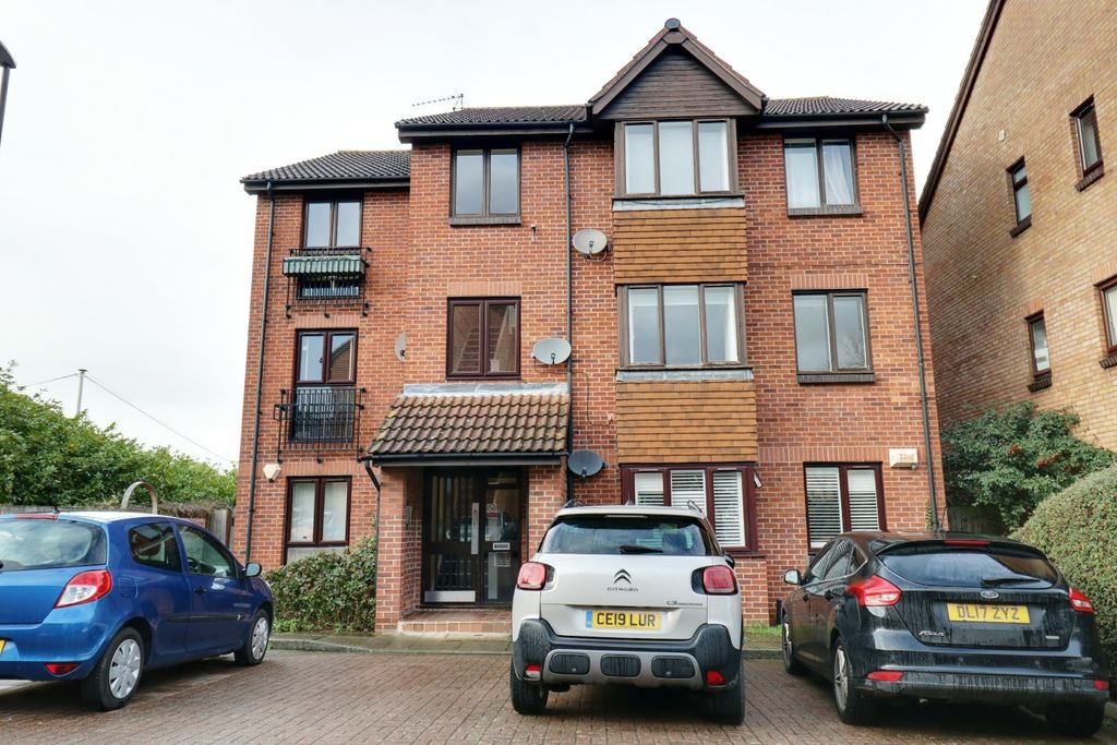 Property photo 1 of 12 5103750