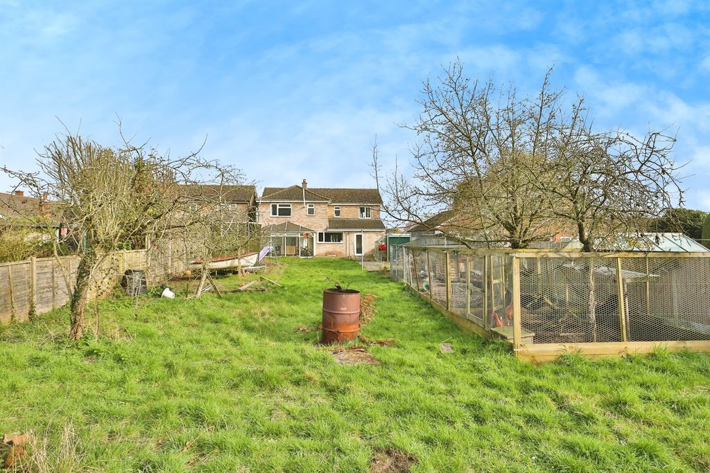 Property photo 2 of 14
