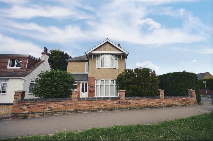 Property photo 1 of 14 Front