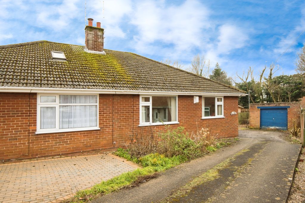 Property photo 1 of 17 Photography