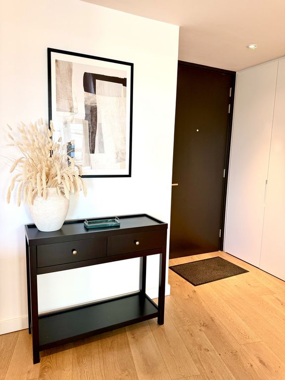 Property photo 2 of 38